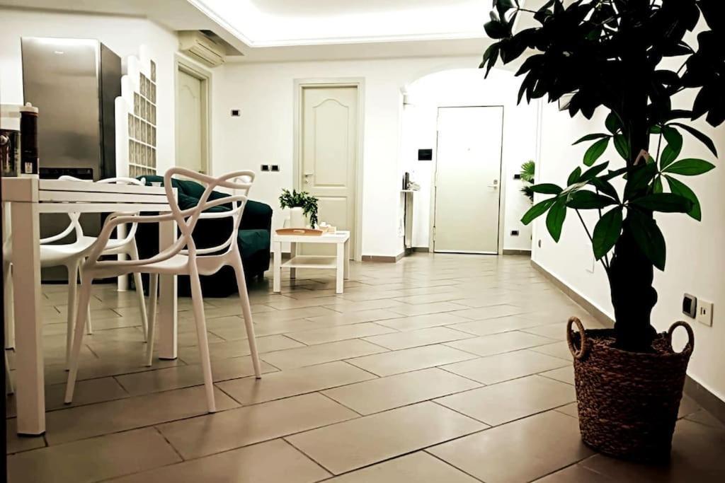 Borgo Loreto Naples Exterior photo